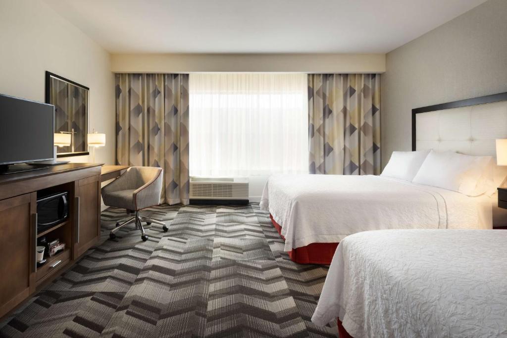 Hampton Inn by Hilton Spring Hill, TN - Tap to explore photos