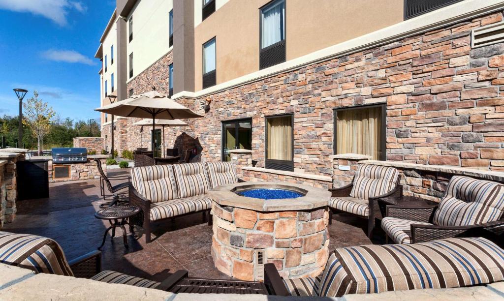 Hampton Inn & Suites Duluth North Mn photo 1