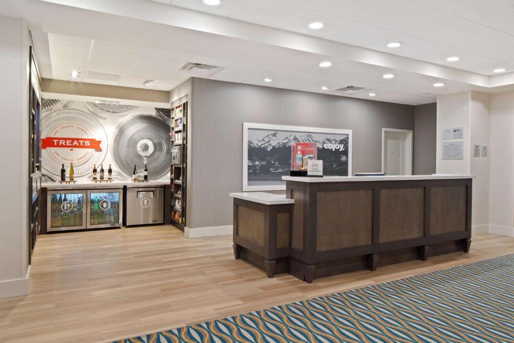 Hampton Inn & Suites- Seattle Woodinville Wa photo 2