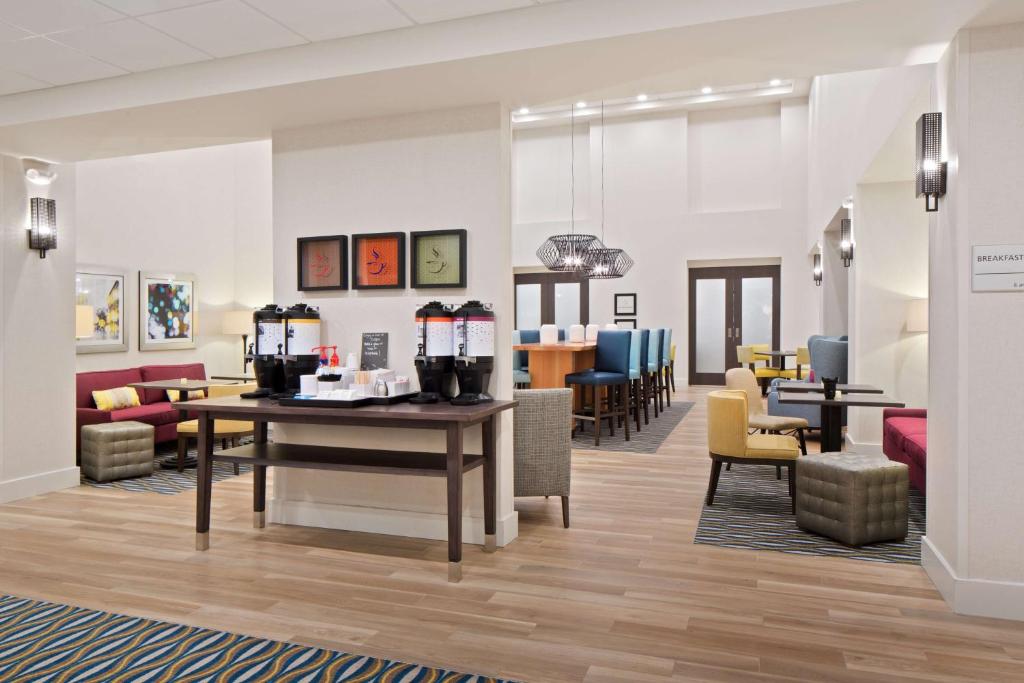 Hampton Inn & Suites- Seattle Woodinville Wa photo 3