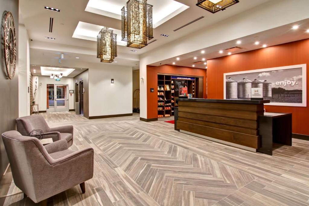Hampton Inn & Suites by Hilton Grande Prairie photo 3