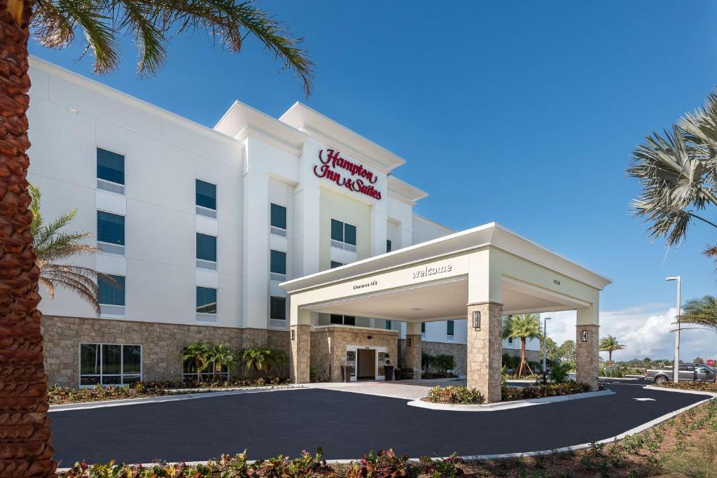 Hampton Inn & Suites West Melbourne-Palm Bay Road photo 1