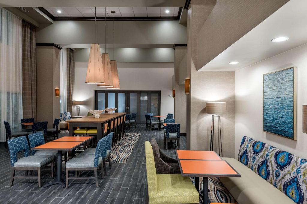 Hampton Inn & Suites West Melbourne-Palm Bay Road photo 4