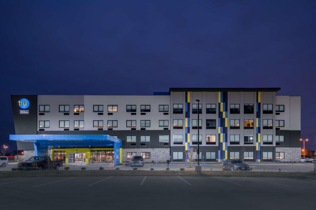 Tru by Hilton Garland Richardson photo 3