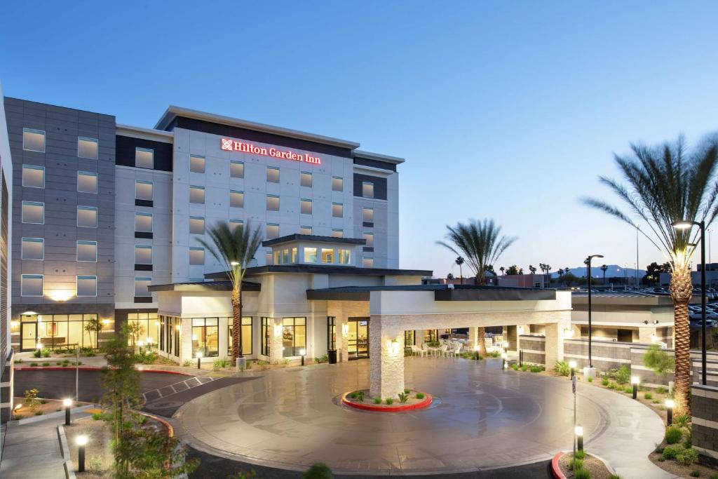 Hilton Garden Inn Las Vegas City Center image