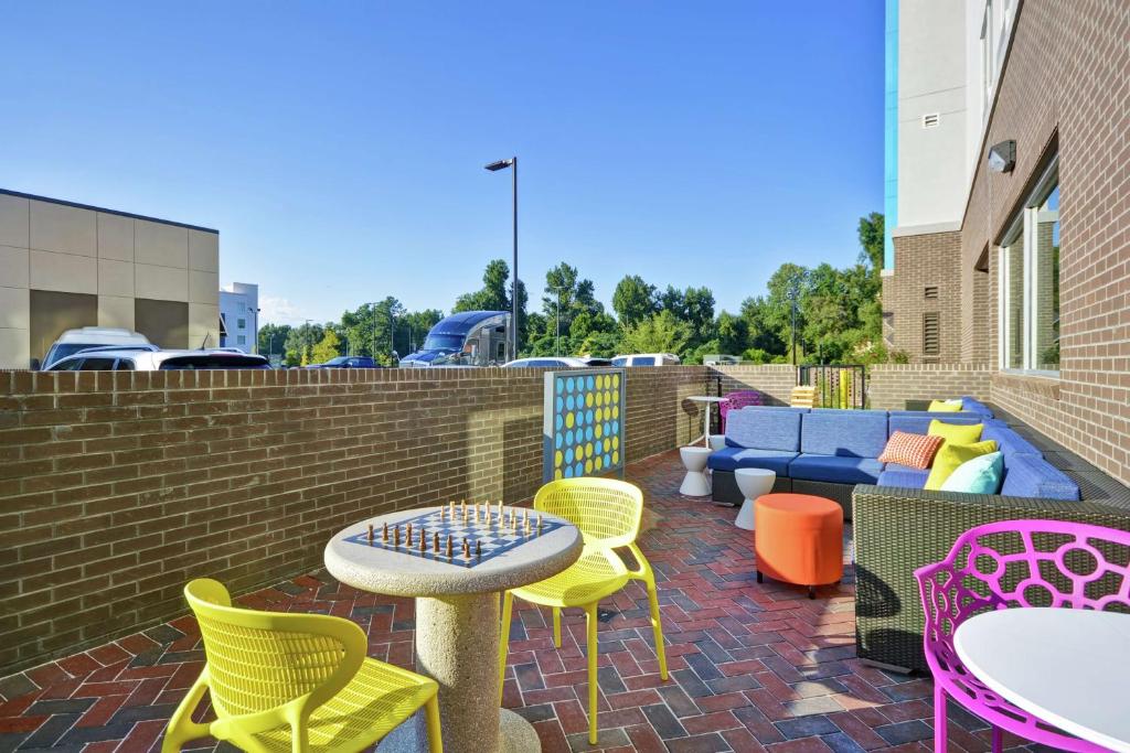 Tru By Hilton Sumter photo 1