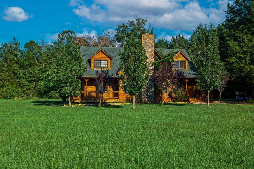 Pet-Friendly Jefferson Home Near Lake O the Pines photo 2
