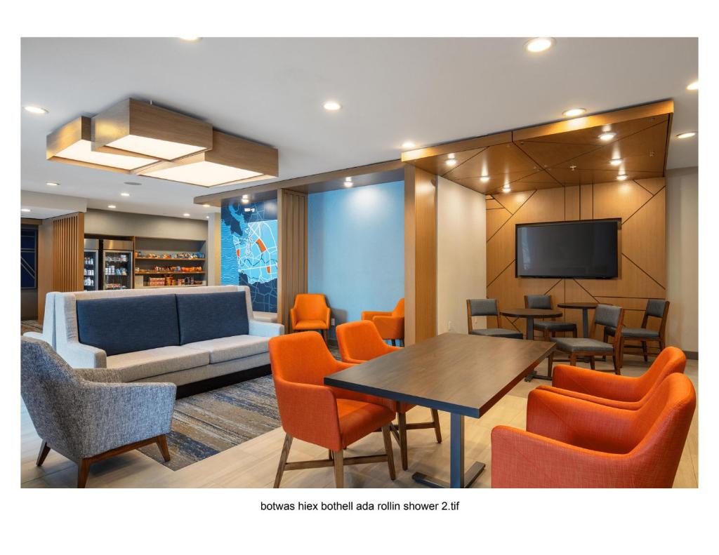 Holiday Inn Express Bothell, an IHG Hotel photo 2