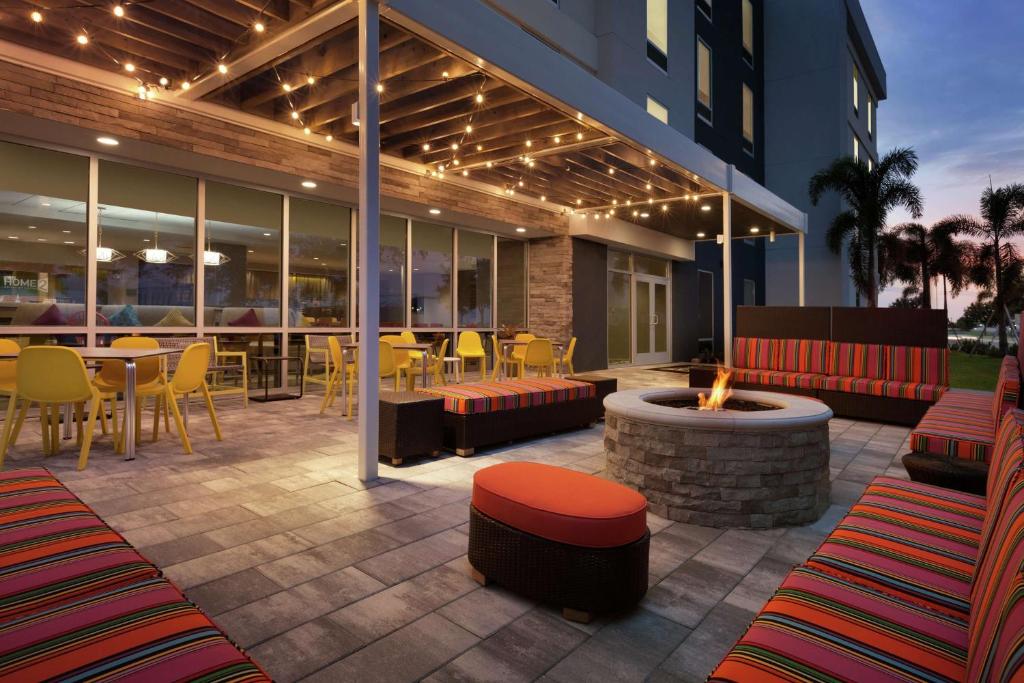 Home2 Suites By Hilton Sarasota Bradenton Airport photo 3