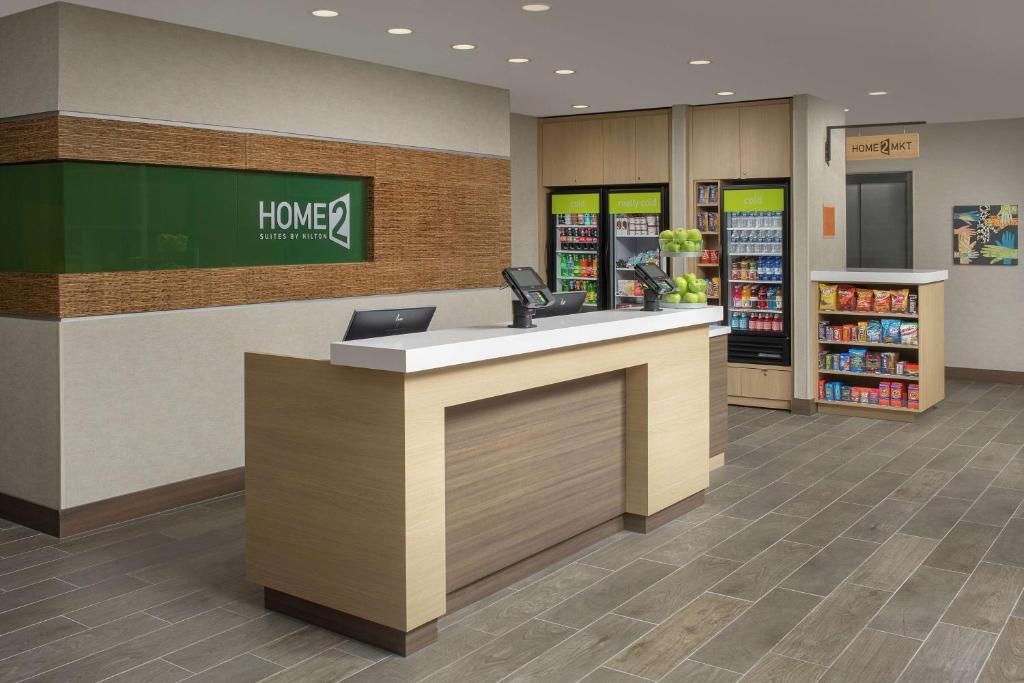 Home2 Suites By Hilton Lakeland photo 2