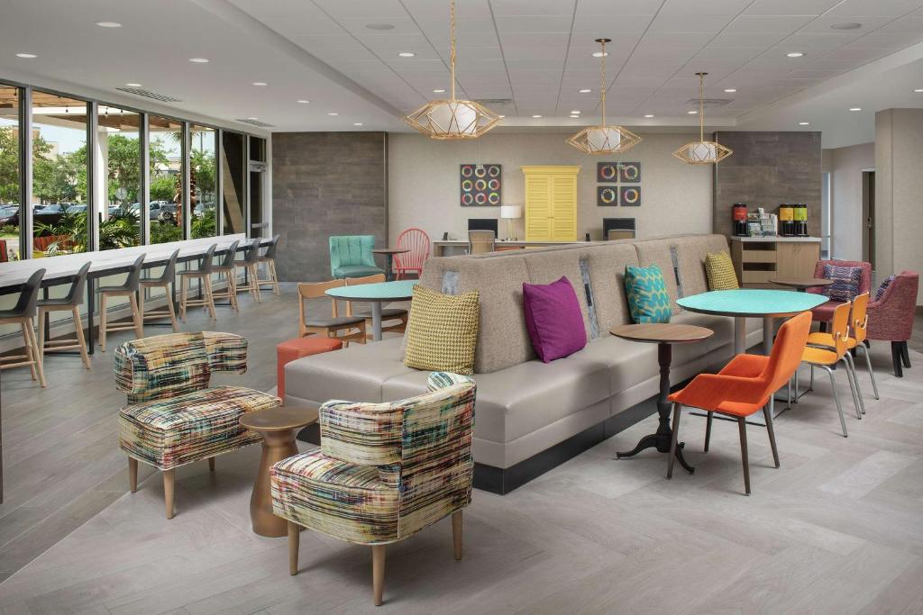 Home2 Suites By Hilton Lakeland photo 4