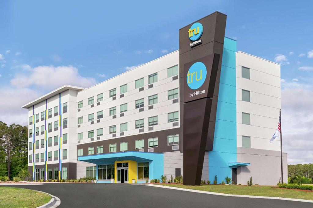 Tru by Hilton Florence I-95 image