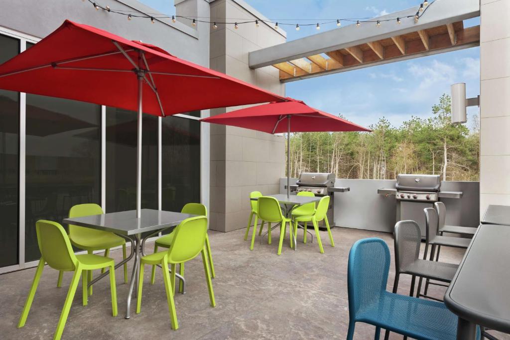 Home2 Suites By Hilton Brooklyn Park Minneapolis photo 2