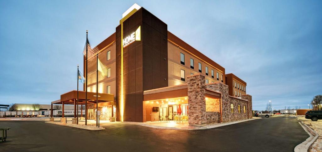Home2 Suites by Hilton Beloit image