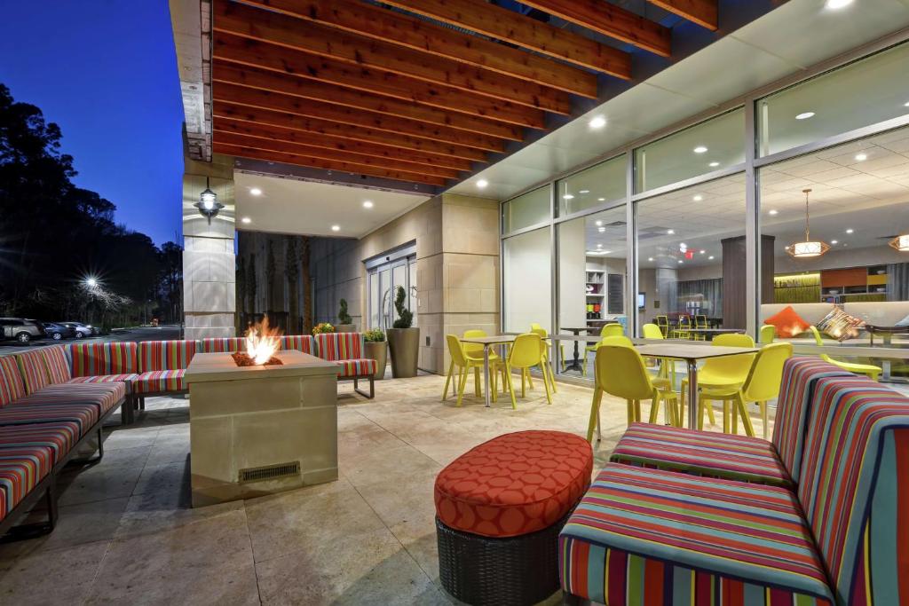 Home2 Suites Charleston West Ashley photo 3