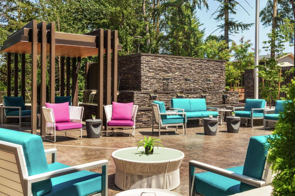 Hilton Garden Inn Seattle Airport photo 1