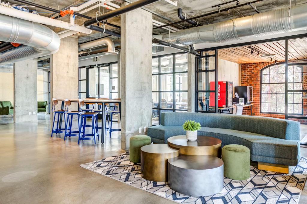 NYLO Las Colinas Hotel, Tapestry Collection by Hilton photo 4