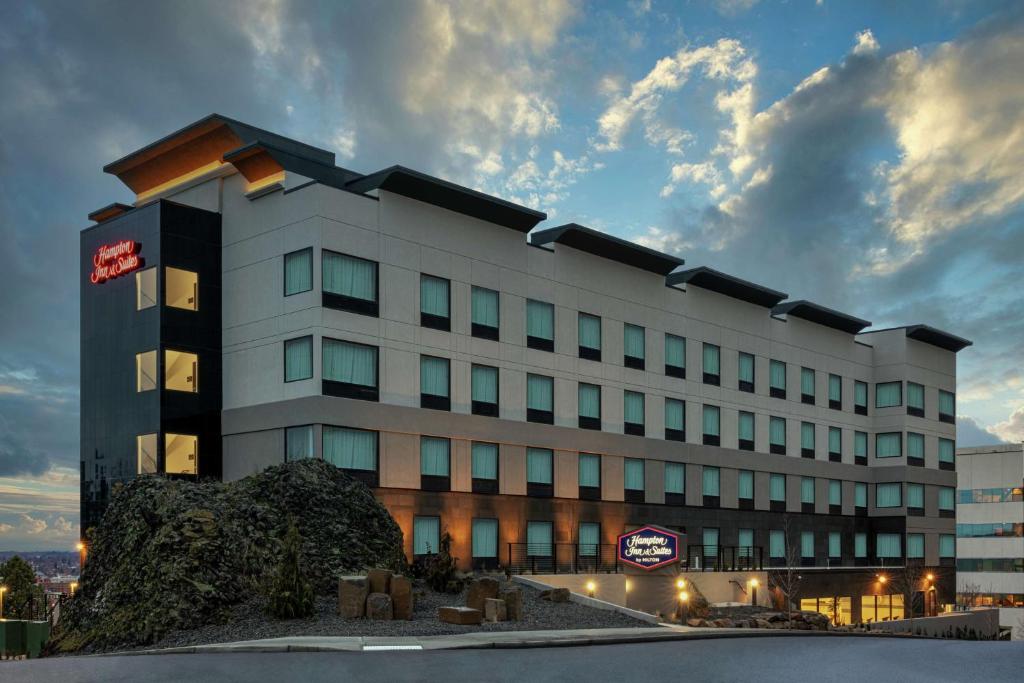 Hampton Inn & Suites Spokane Downtown-South photo 4