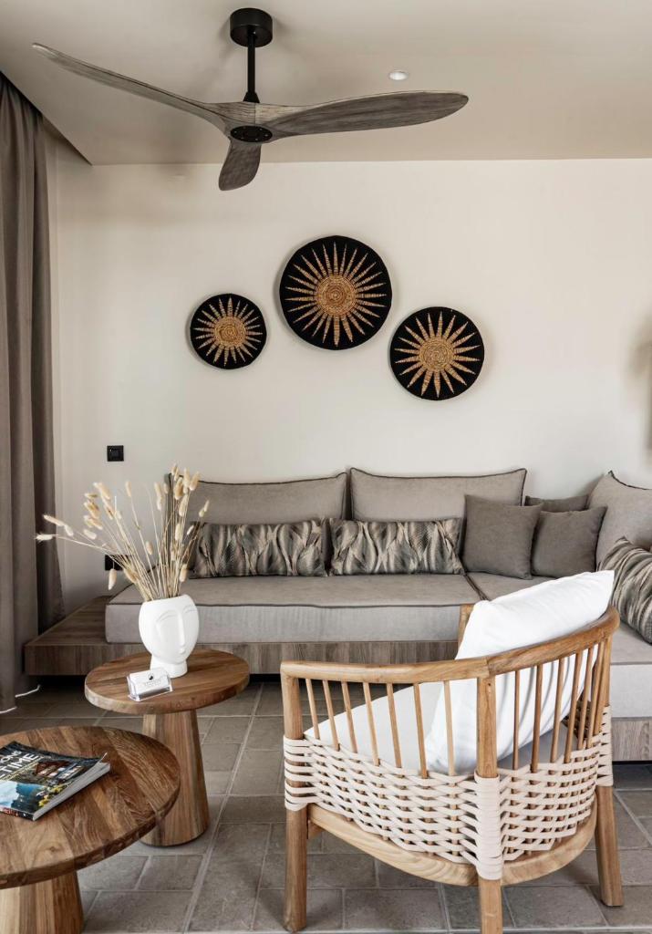 Lithos Luxury Villa photo 1