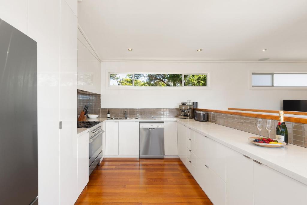 Jetty Beach Retreat - Blairgowrie Luxury Family Retreat 5 Bed Heated Pool photo 1