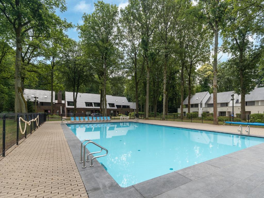 Snug apartment in Houthalen Oost with heated pool photo 1