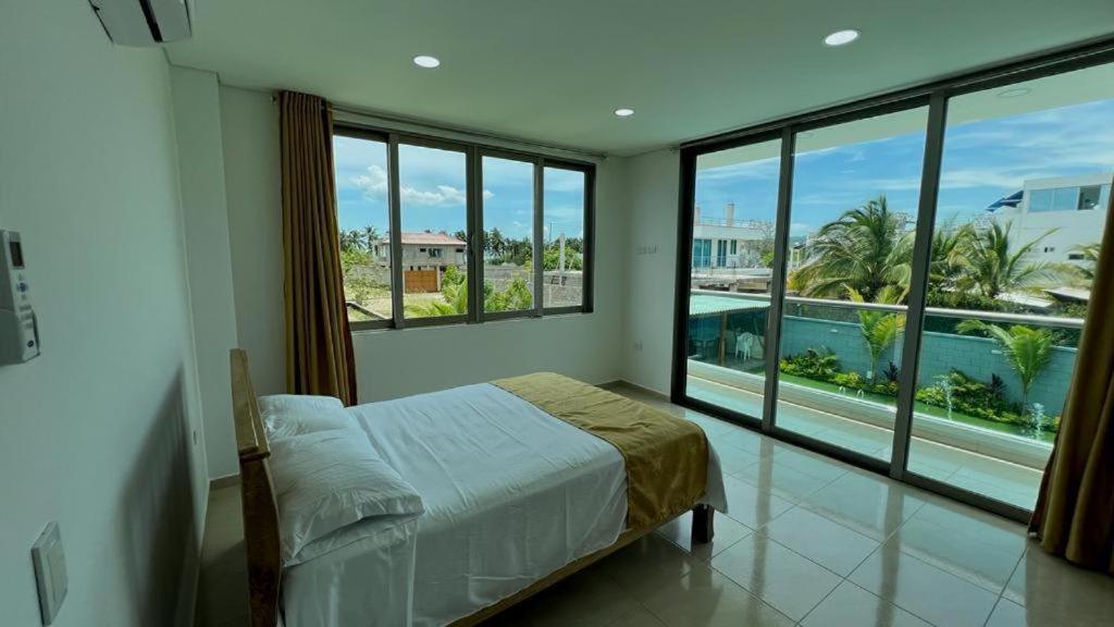 Palm Beach Resort photo 3