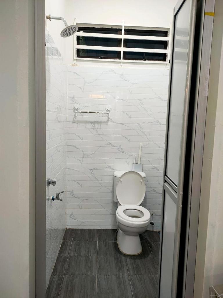 Homestay D Twinz (2 unit semi d) photo 3