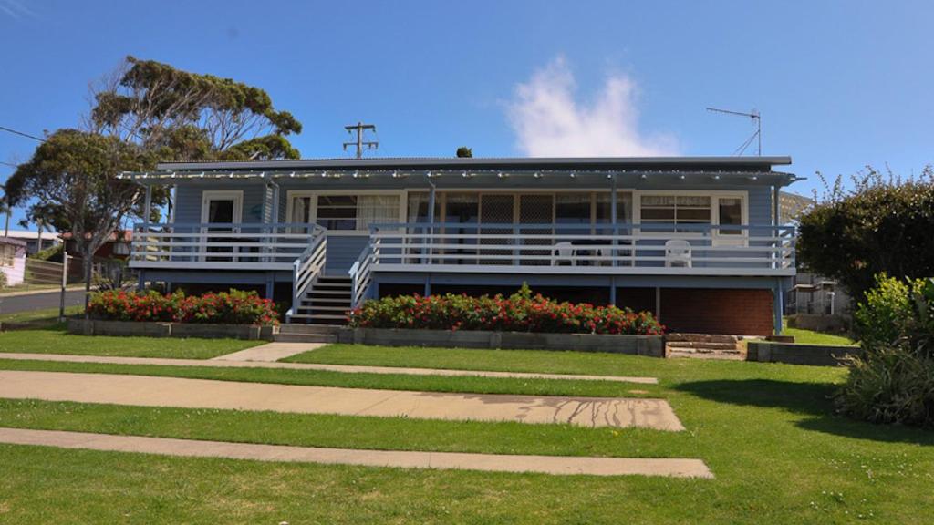 Aberdeen Unit 1 Bermagui photo 2