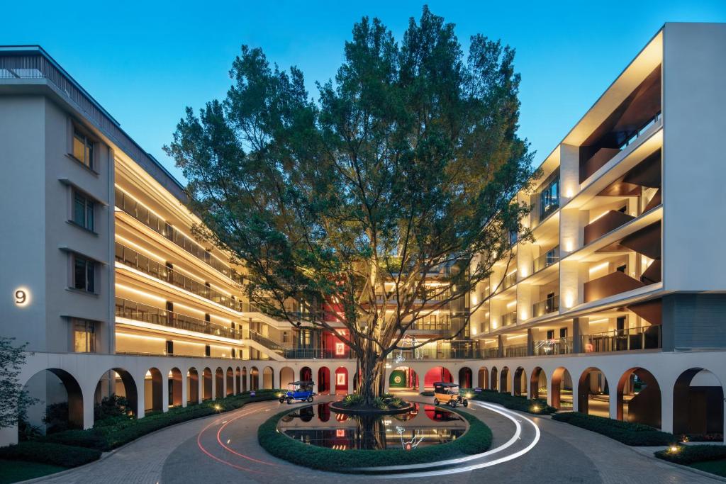 Hotel Indigo Guangzhou Haixinsha, an IHG Hotel - Social hour at Flow - Free shuttle bus to exhibition center during Canton Fair period photo 1