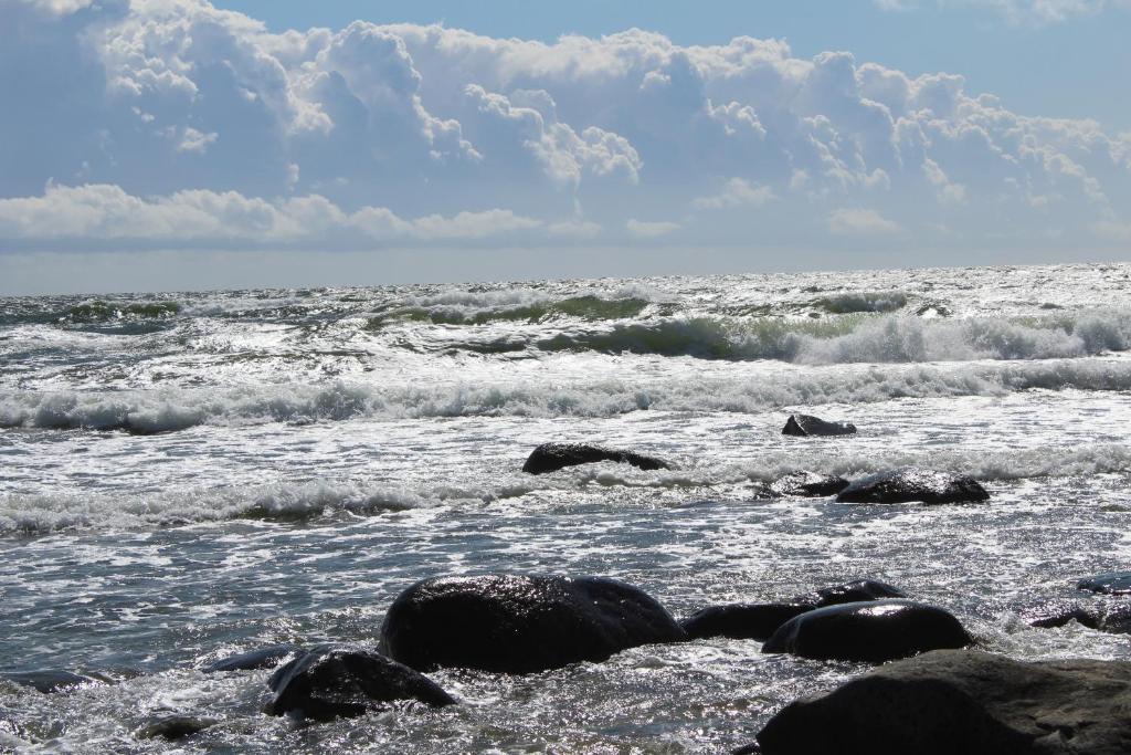 Romantic beach cottage photo 2