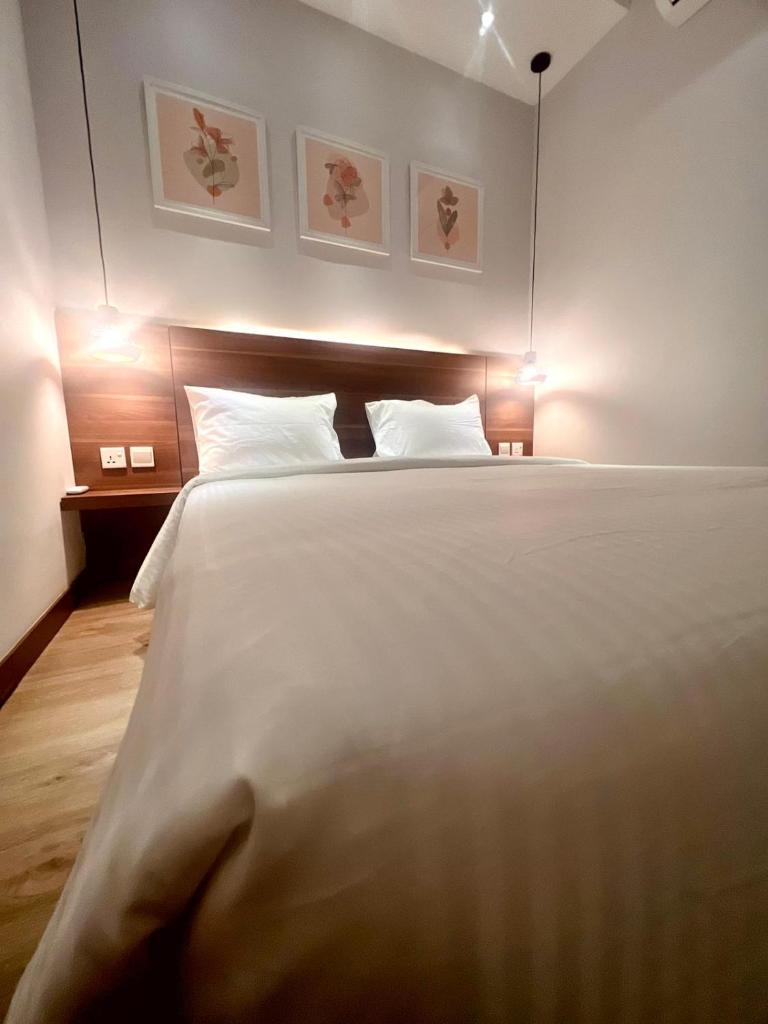 oxy suites G-01 at Shop House Meisterstadt Pollux Habibie, Batam