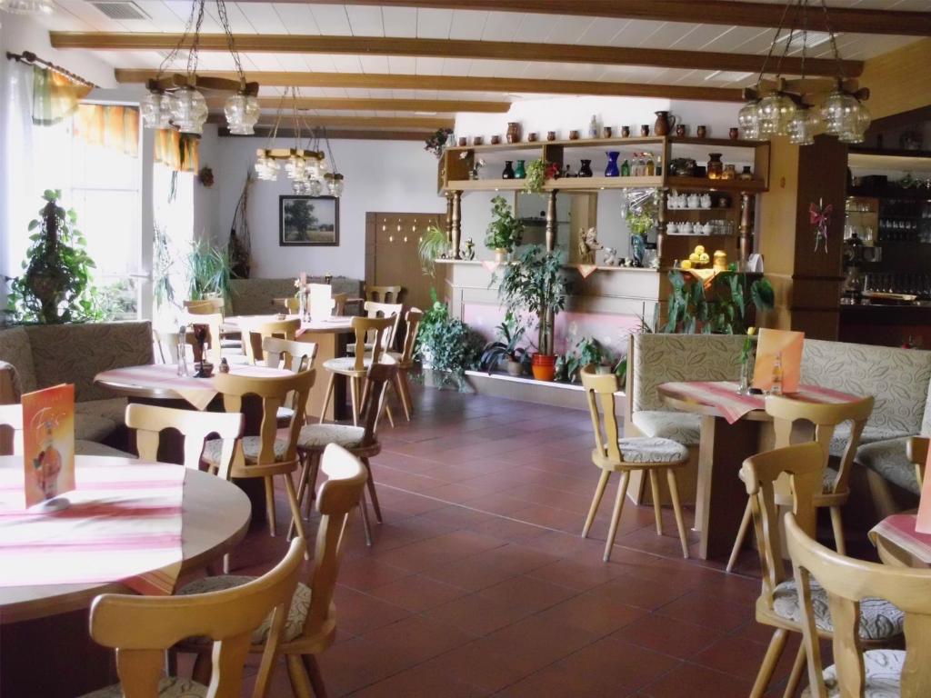 Hotel Sembziner Hof photo 3