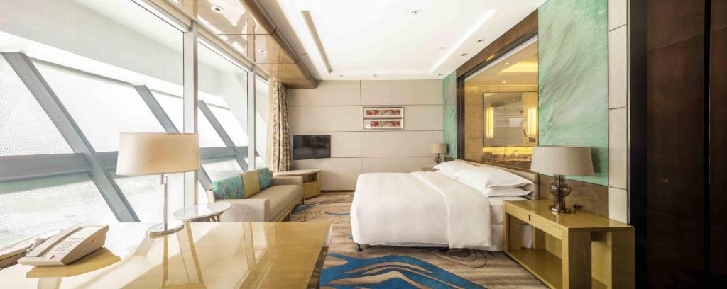 Sheraton Huzhou Taihu Lake Hot Spring Resort & Spa photo 4