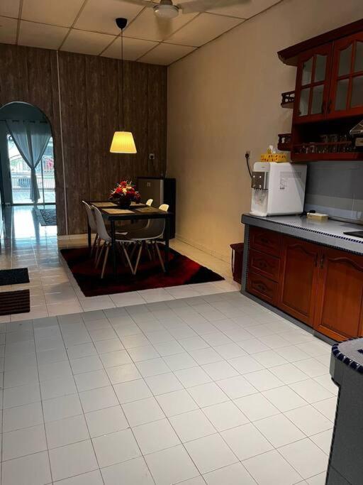 Manjung Modern + Cozy Terrace Home photo 1