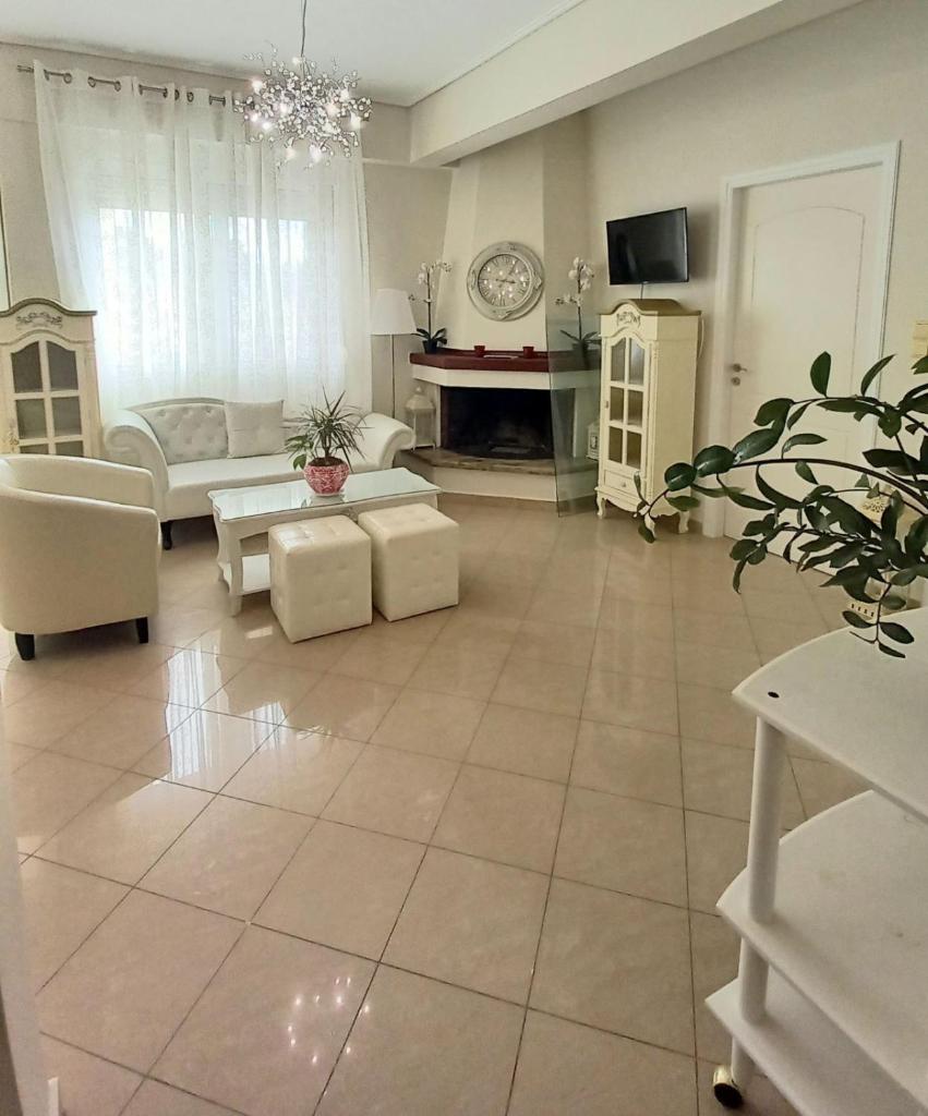 Alina's Place 2 photo 1