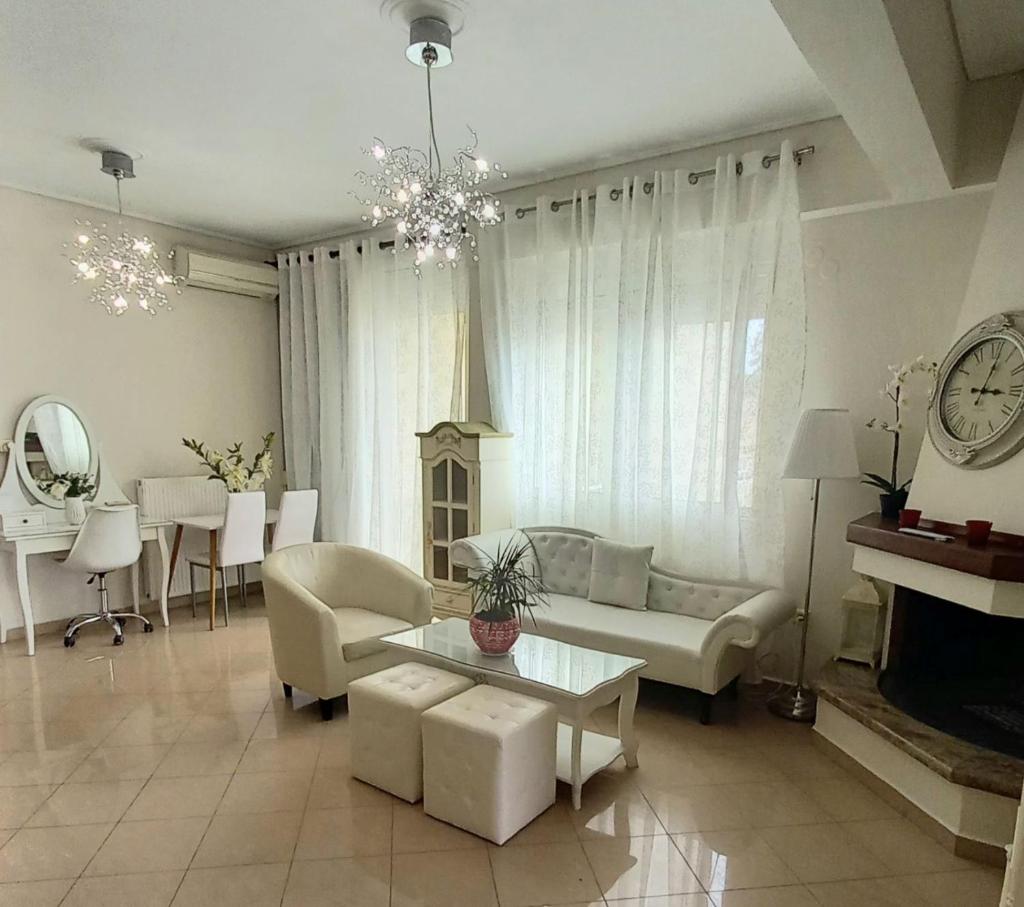 Alina's Place 2 photo 2