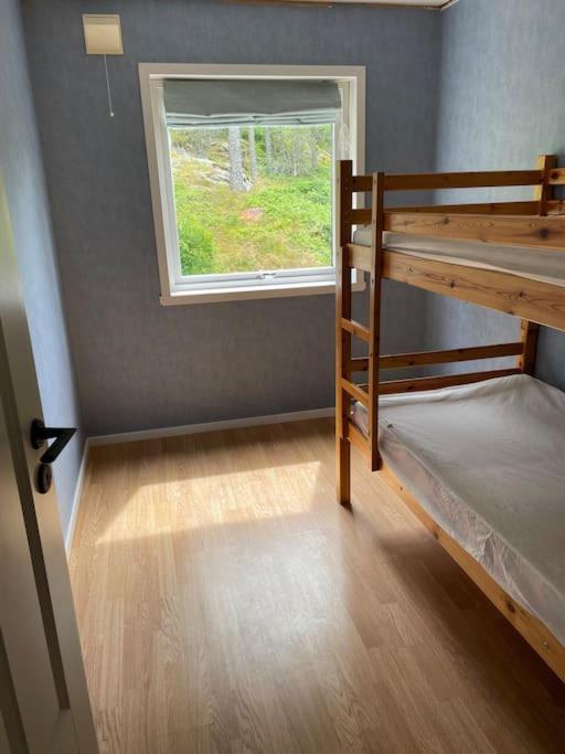 Trivelig nyoppusset hus ved femsjøen. photo 3