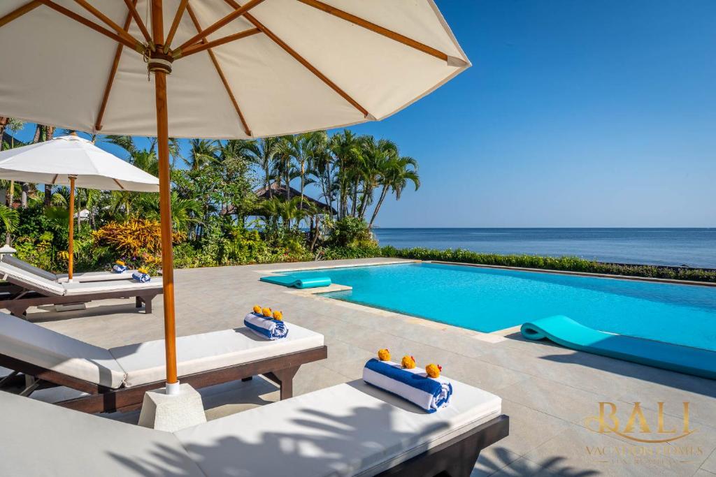 Villa Akasa Segara Beachfront and Private Pool photo 2