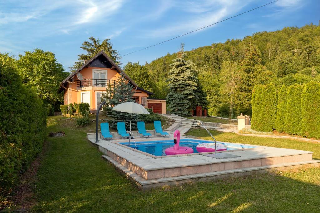 Villa Tratea - With Pool