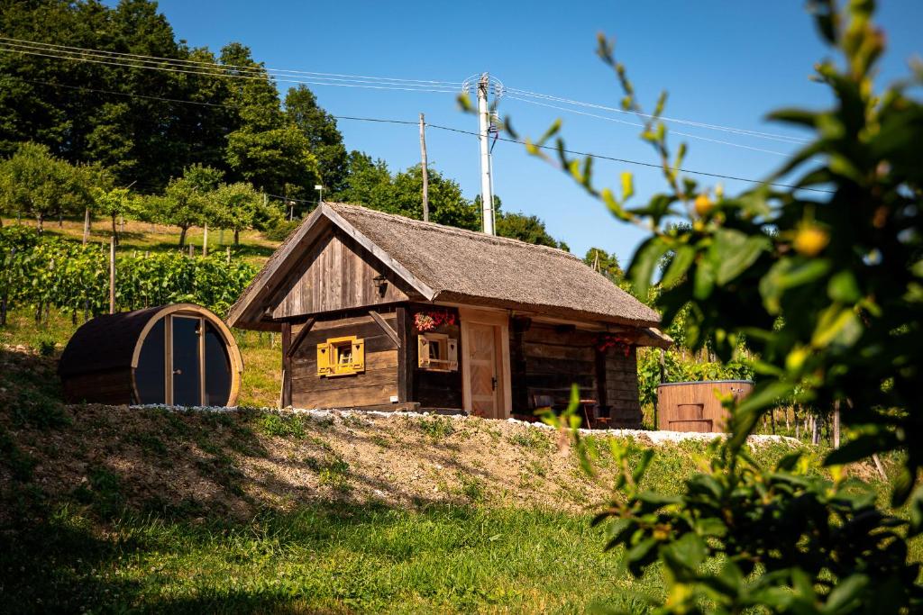 Glamping Paradise Škatlar