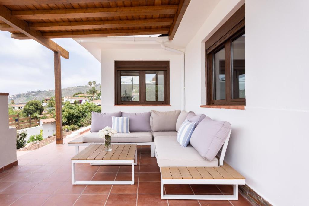 Home2Book Villa Alessandro, Design & Comfort photo 2