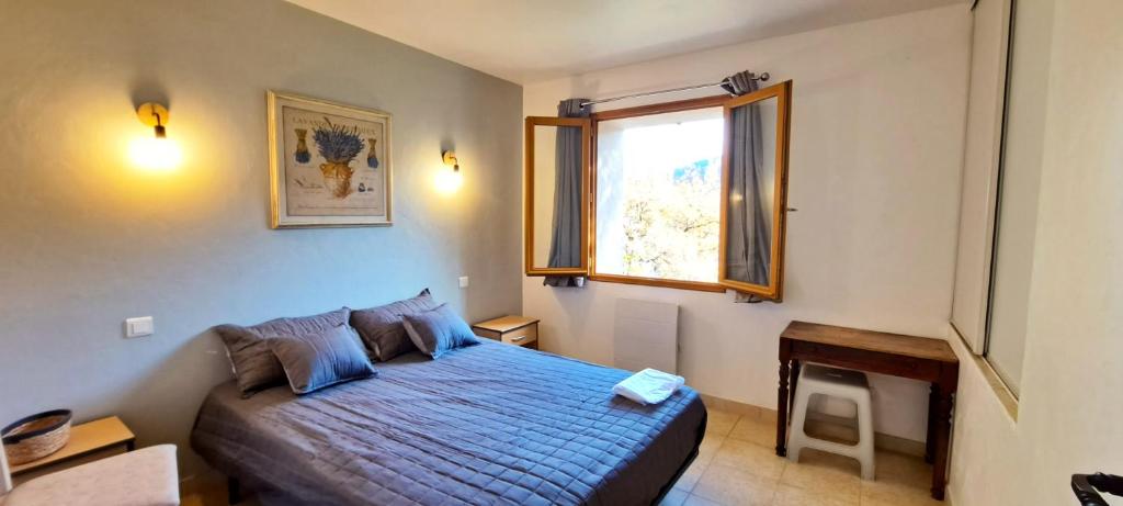 Maison de 3 chambres avec jacuzzi jardin clos et wifi a Le Bar sur Loup photo 1