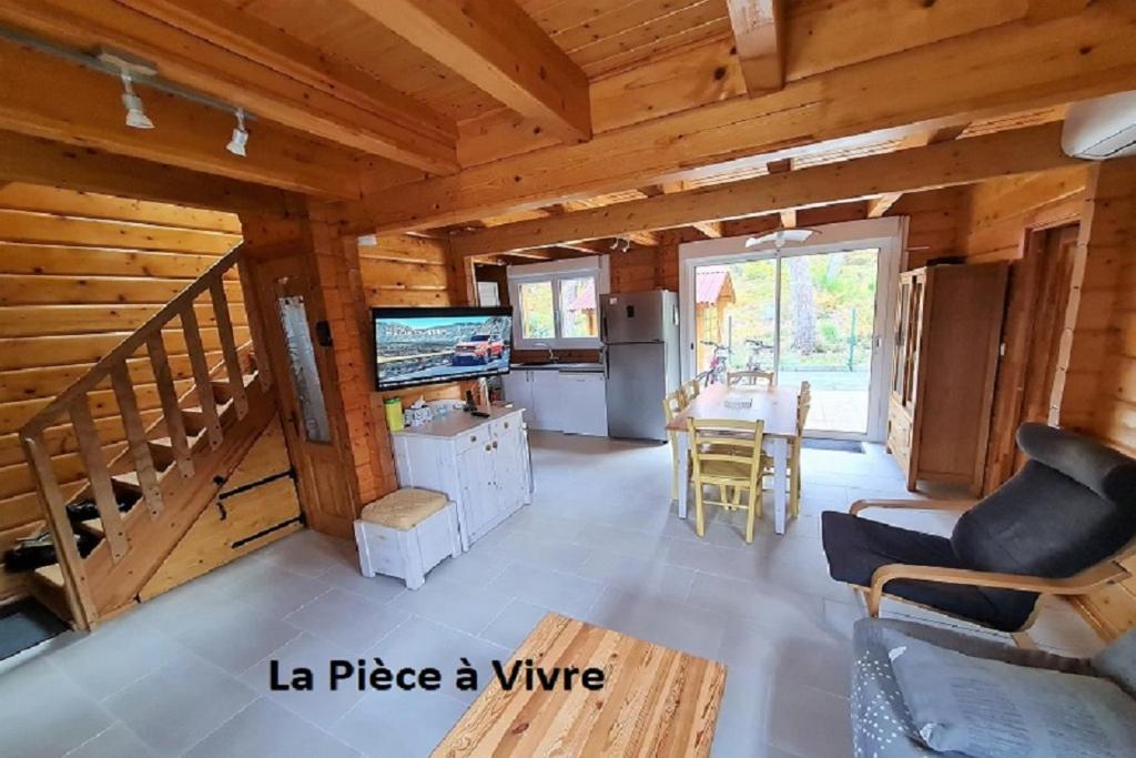 A BIAS Chalet 4 à 6 Personnes Entièrement Climatisé Chargeur VE 7kw-Wifi-Balnéo et Piscine photo 3