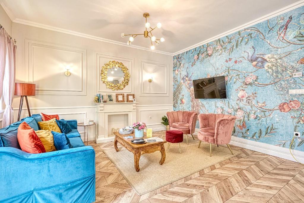 The Doors Boutique Apartments - Tap to explore photos