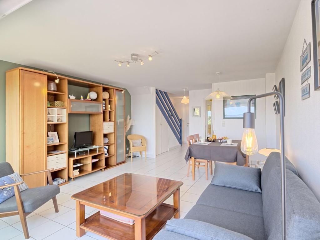 Apartment Belle Vue Mer et Groix - POE300 by Interhome photo 3