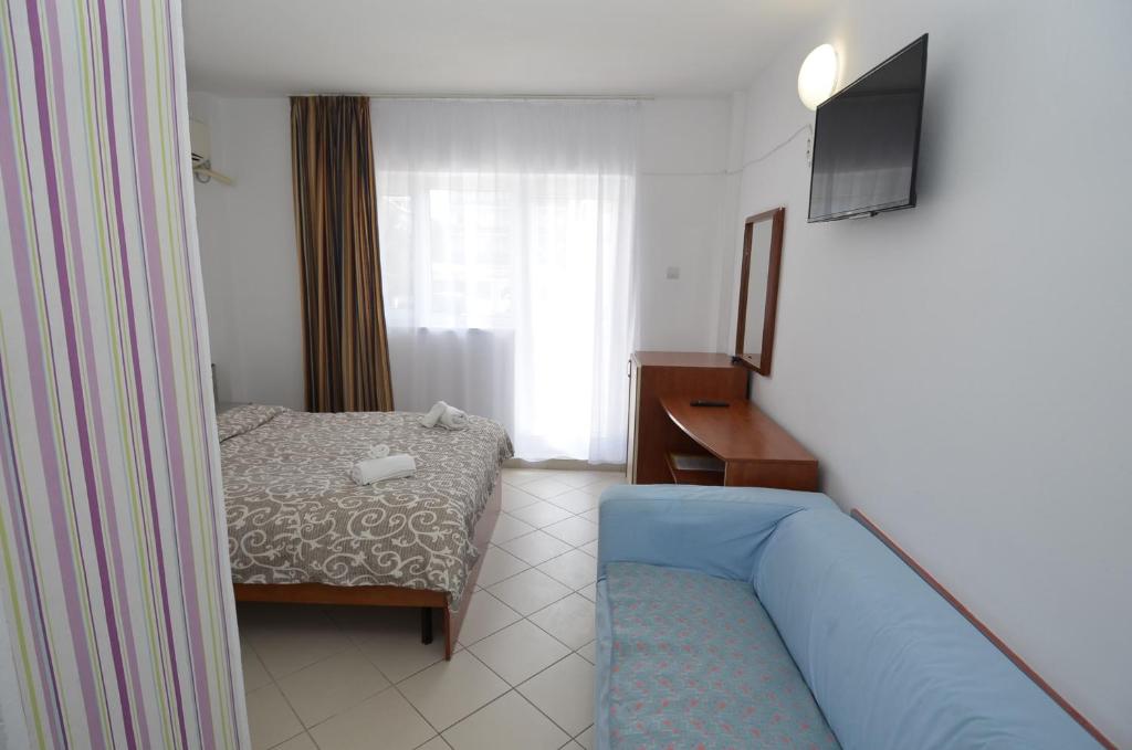 Vila Iunona photo 2