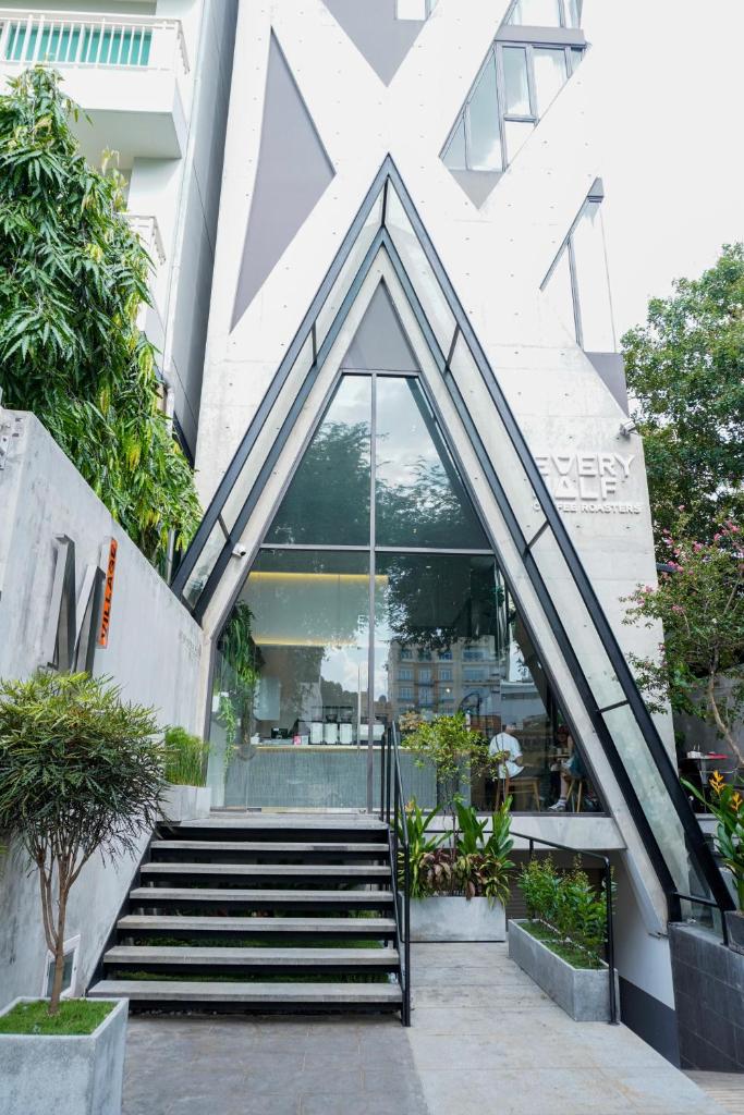 M Village Nguyễn Văn Thủ