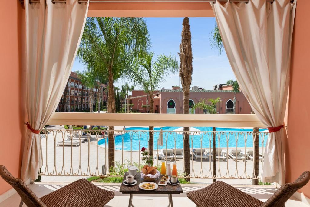 Savoy Le Grand Hotel Room Type - Prestige Twin Room with Pool View