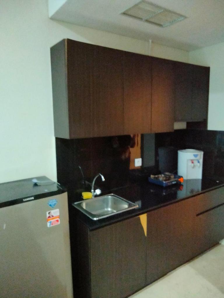 Puri Orchard Apartment - Tap to explore photos