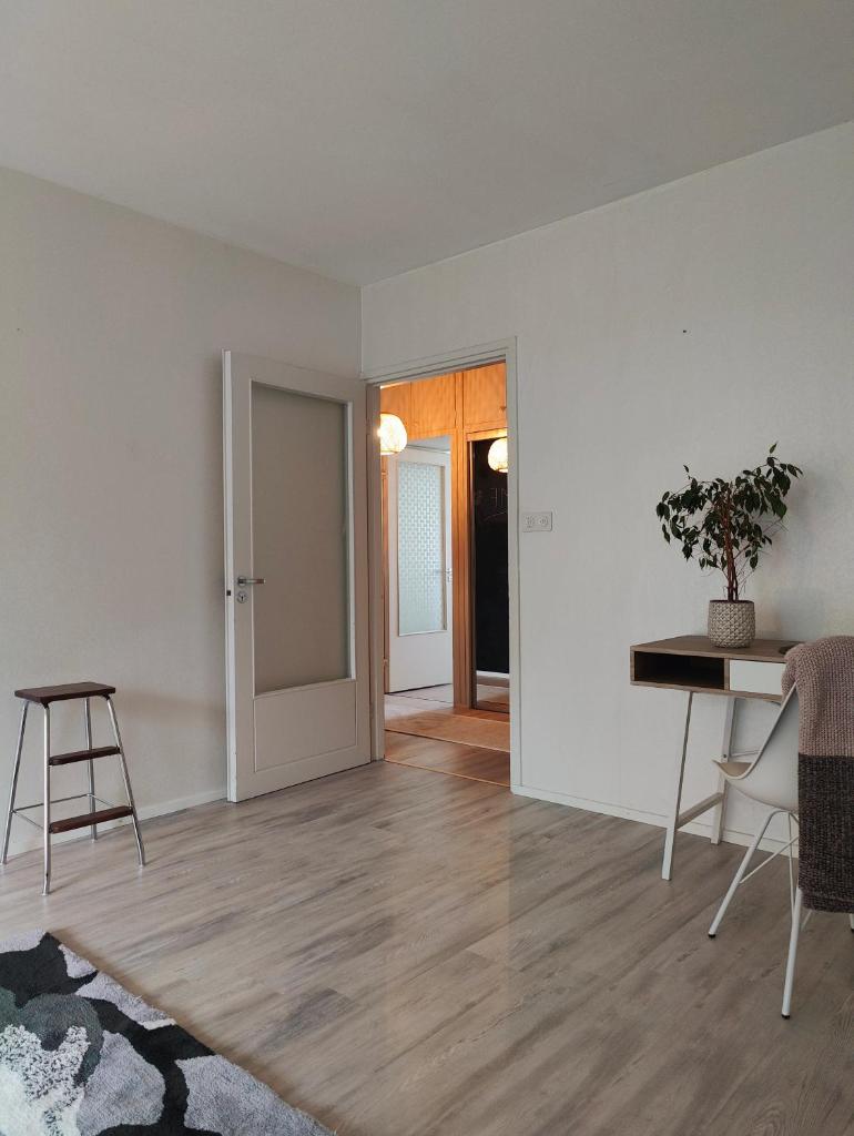 Two bedroom apartment close to city center photo 3